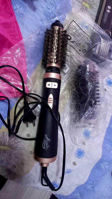 Три броя ел.маши за коса