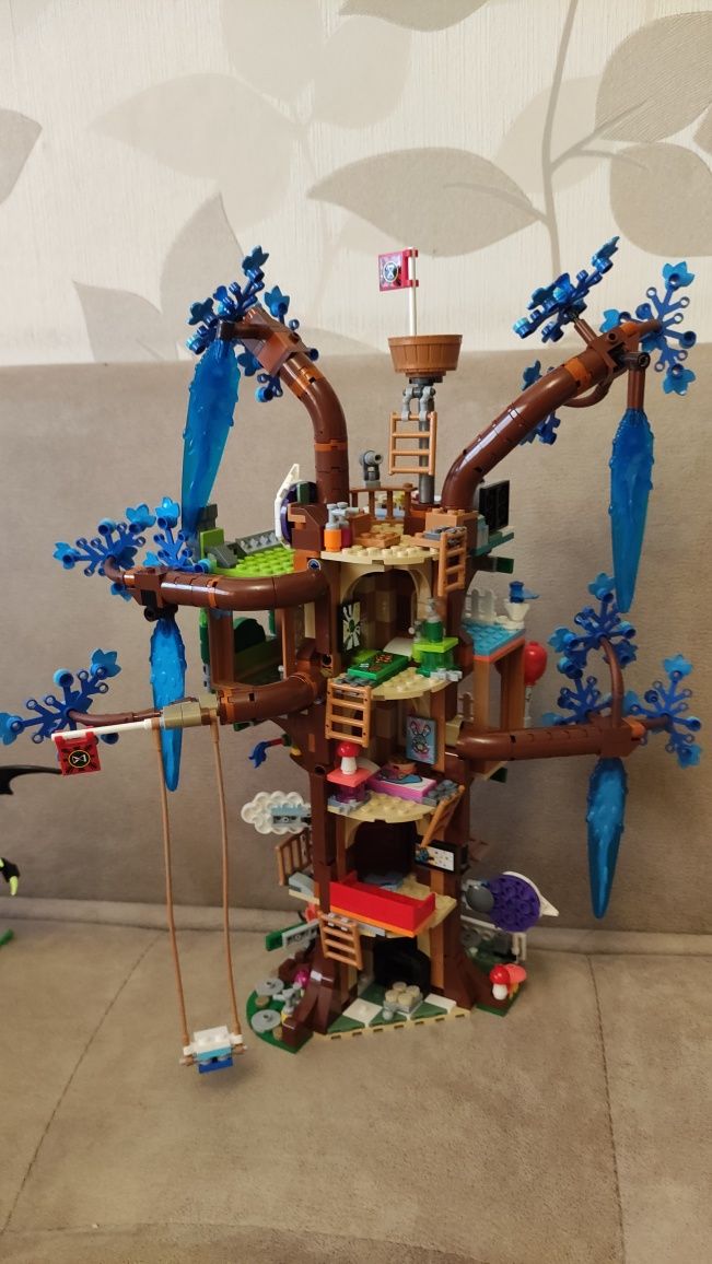LEGO DREAMZzz Фантастична дървесна къща 71461