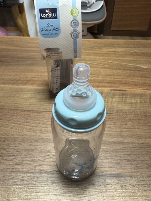 Бебешки шишета Lorelli anti-colic + подарък NUK