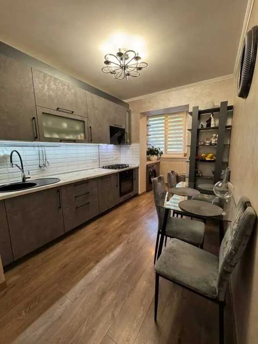 Двустаен имот в кв.Левски В