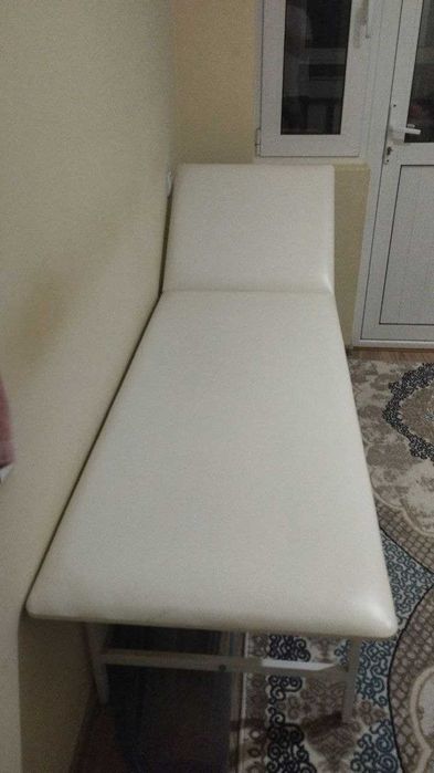 Кушетка медицинская