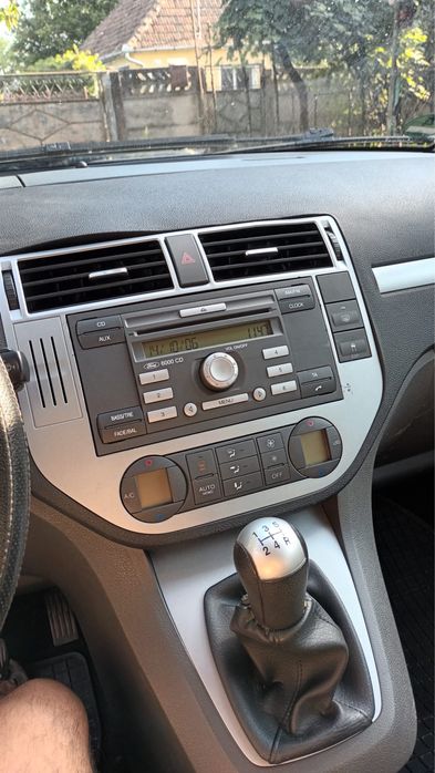 Schimb mașină pe tractoraș