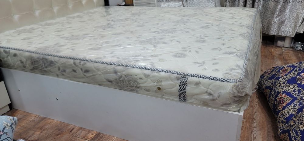 Матрас на кровать