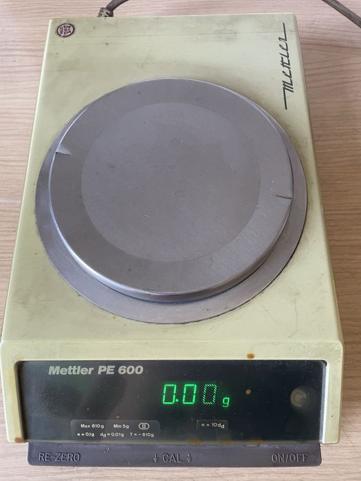 Продавам бижутерска везна Mettler Toledo PE600