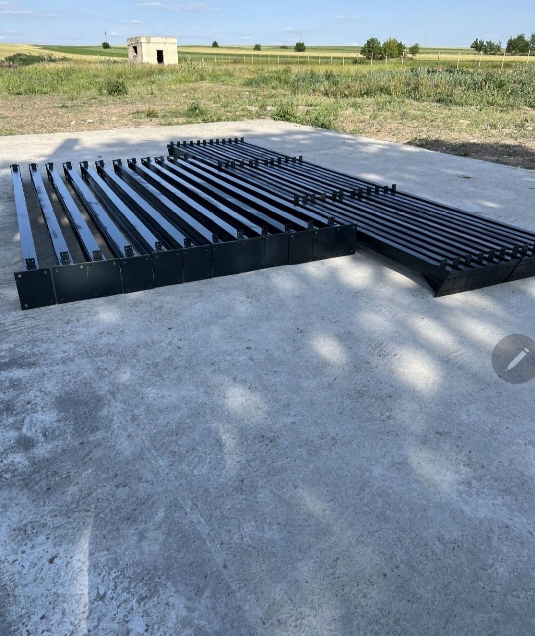 Vand 3ferme la 8m din profil ipe 140 și 6stalpi la 4m din profil ipe 1