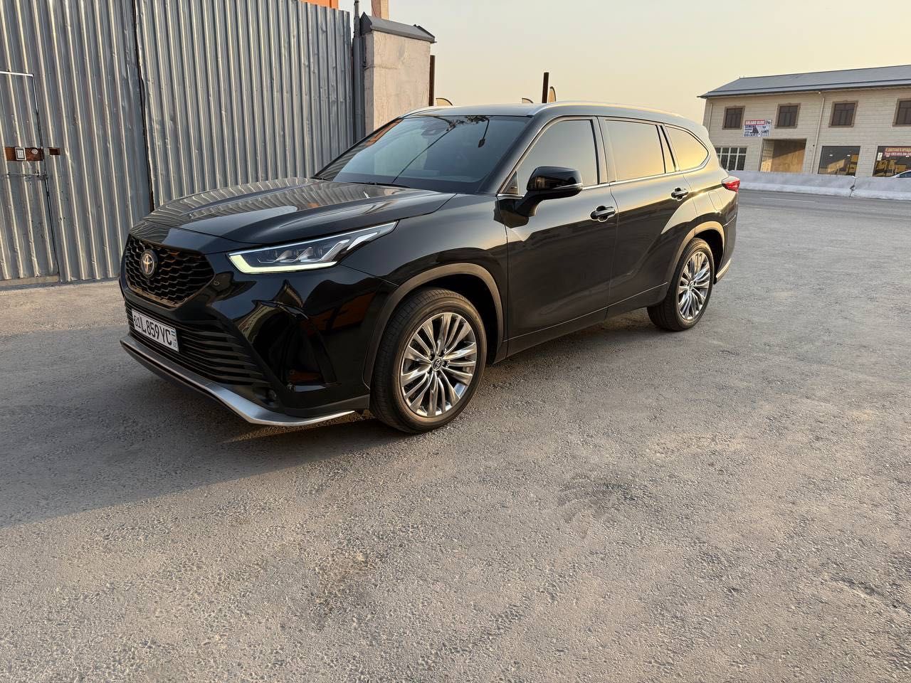 Toyota highlander hybrid 2023
