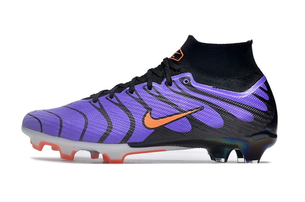 Продам бутсы Nike Tn