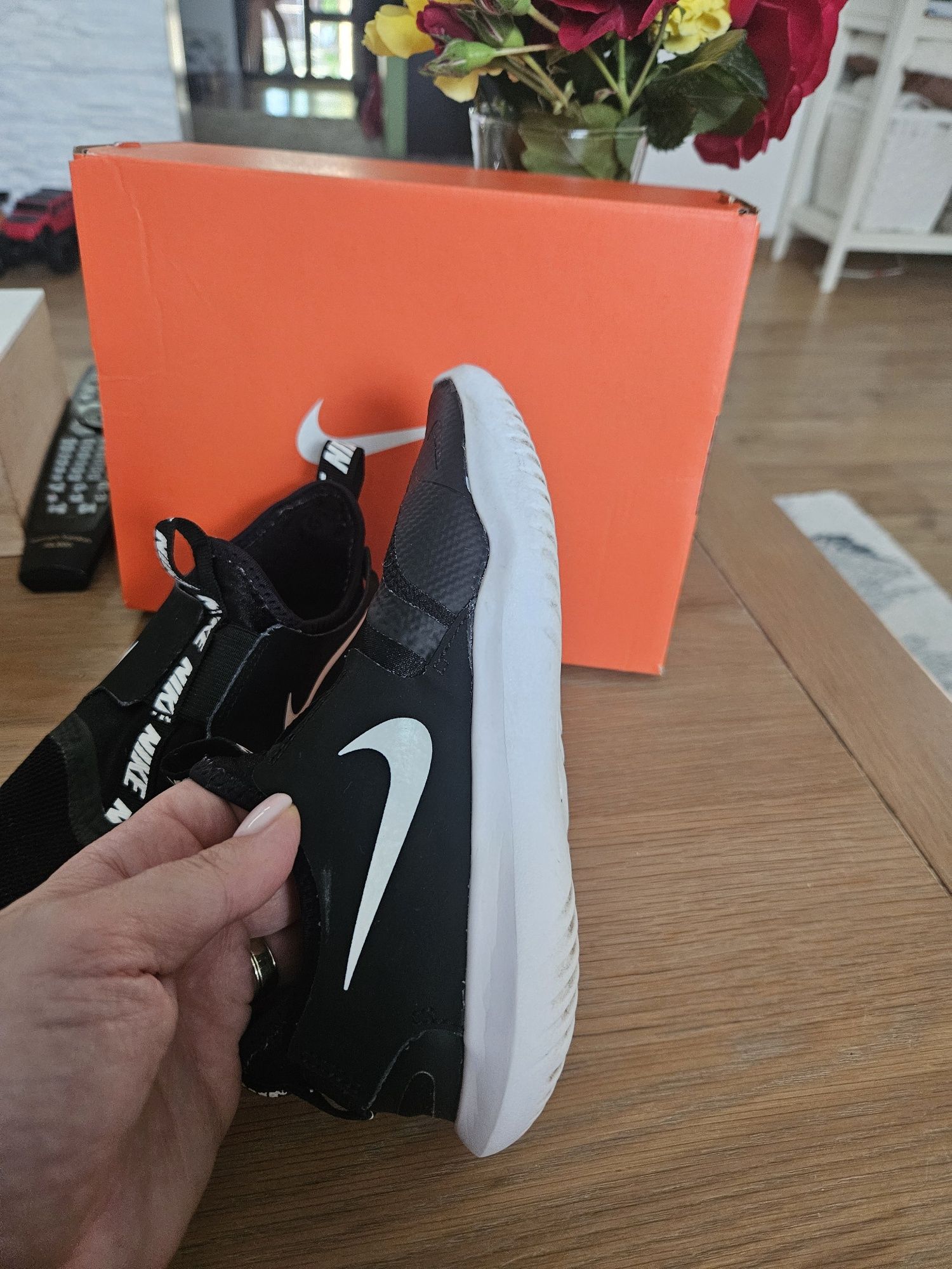 Vând Nike Flex Runner Impecabili