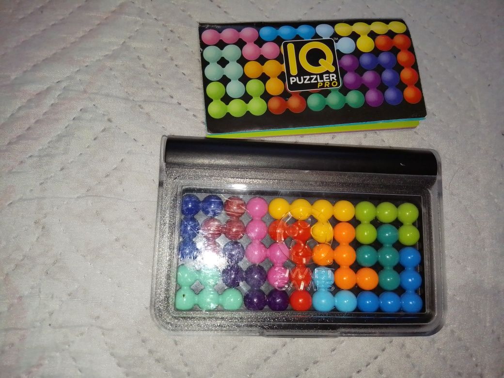 IQ puzzler pro  логическа игра