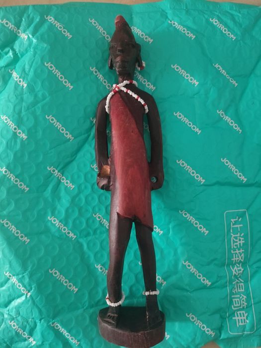 Статуэтка воин Африки