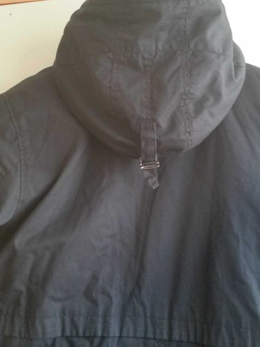 Мъжка грейка без  никакви забележки почти нова е Размер Л