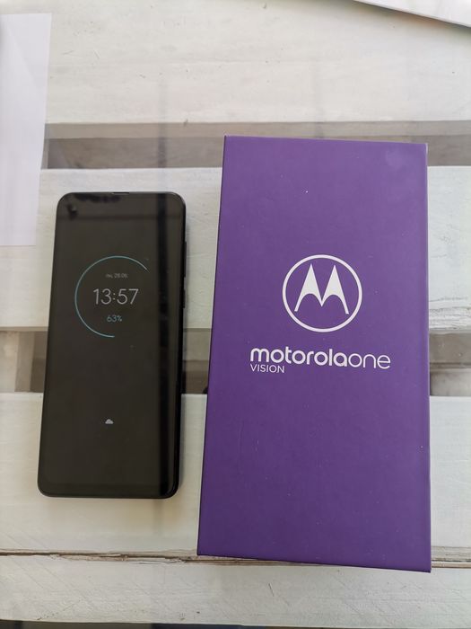 Motorola One vision