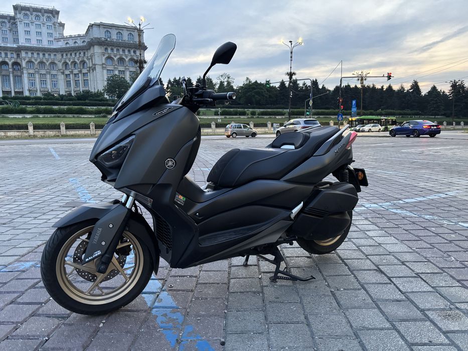 Yamaha x max 300 tech max