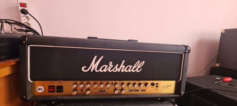 Amplificator si cabinet Marshall