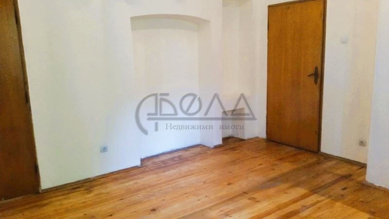 Продава се Етаж от къща в София, Център - 240 кв.м за 1459 €/кв.м - Снимка #9