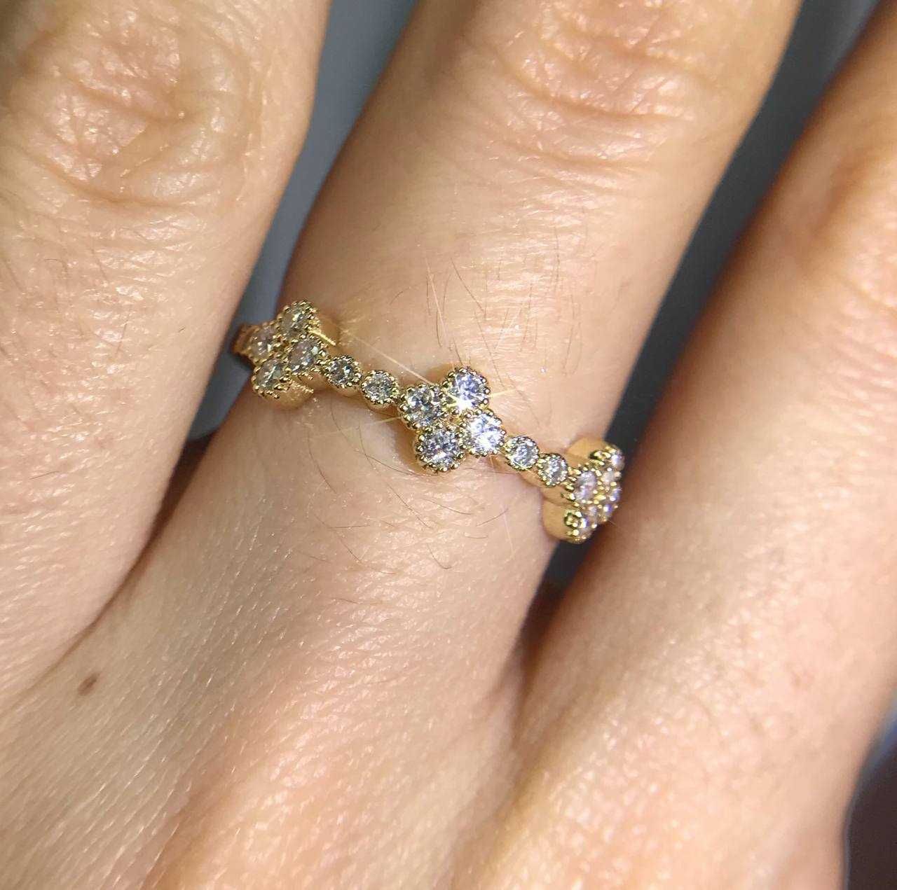 Золотое кольцо Van Cleef. Кольцо с бриллиантами Ван Клиф. Кольцо