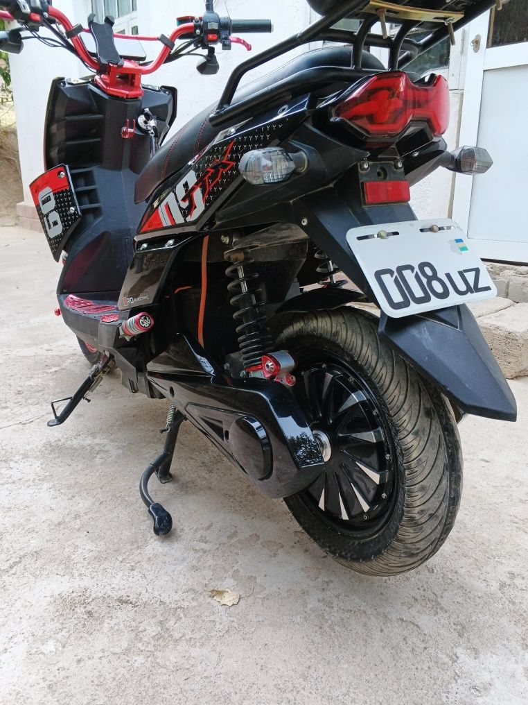 Redline TTX skuter