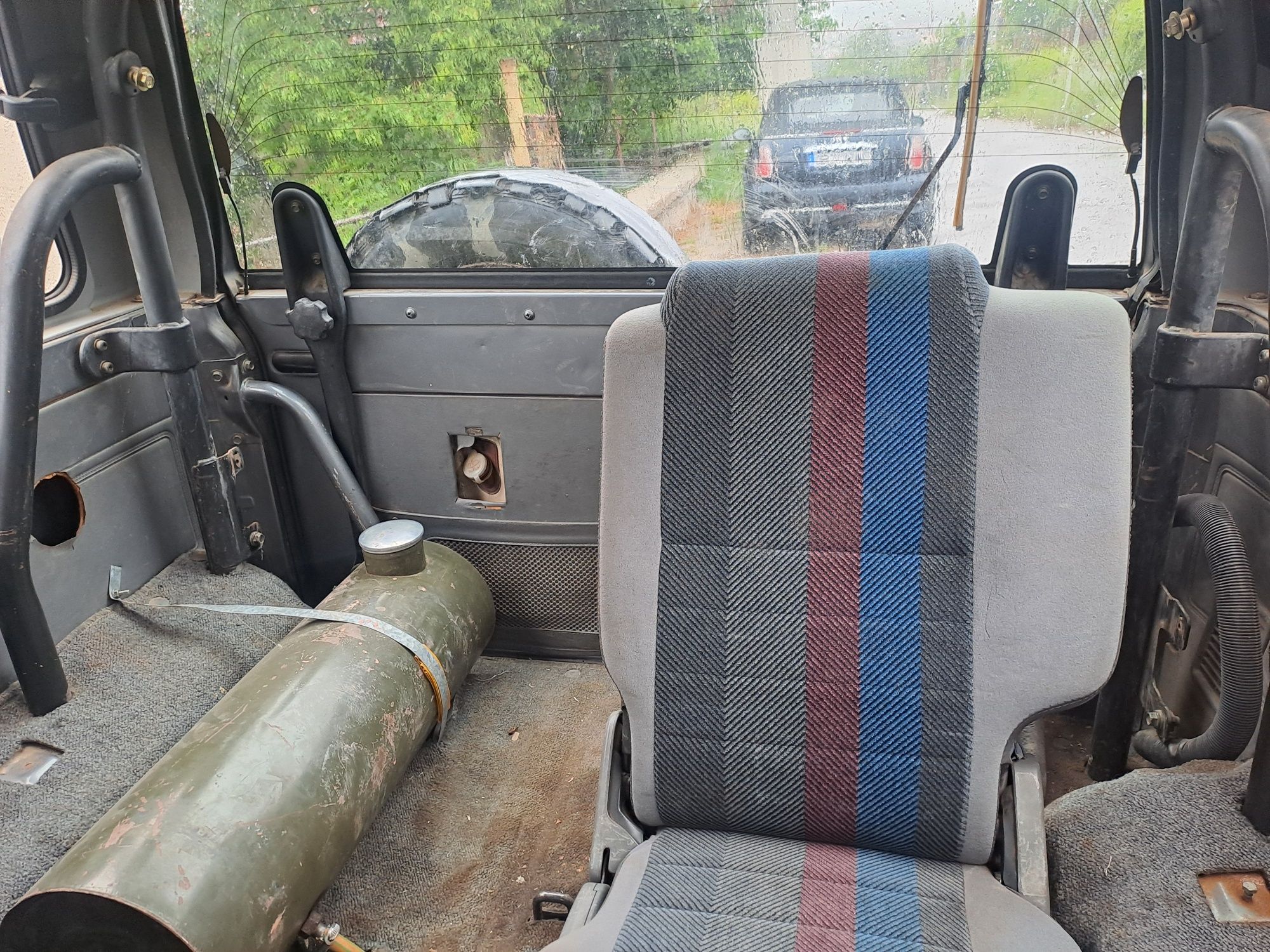 Продавам Daihatsu Feroza