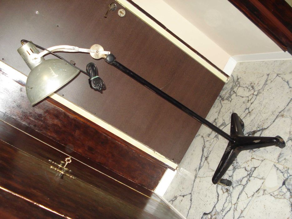 Видове мебели Лично предаване