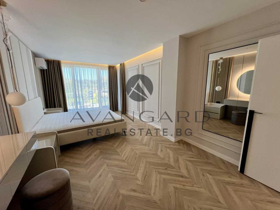 Продава се Тристаен апартамент в Пловдив, Христо Смирненски - 160 кв.м за 2188 €/кв.м - Снимка #9