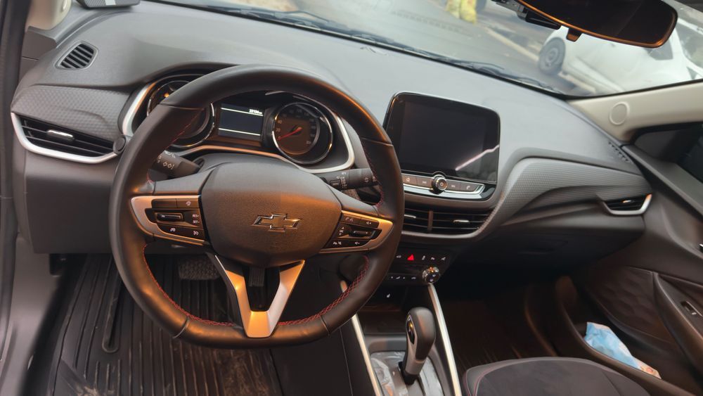 Onix sotiladi red line