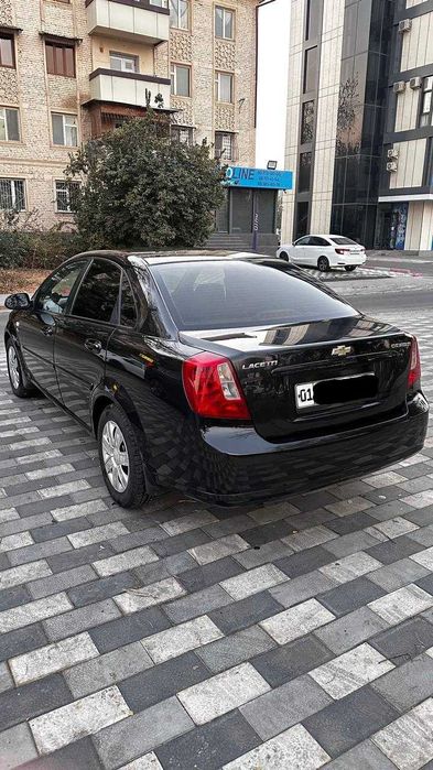 Продается Lacetti 1,8 2011 механика