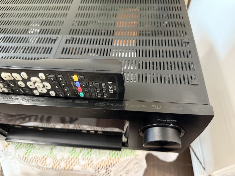 Denon AVR-X4000 качествен ресивър