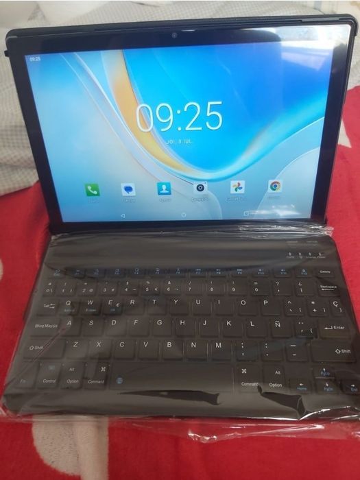 Vând tableta noua urgent  la preț de telefon