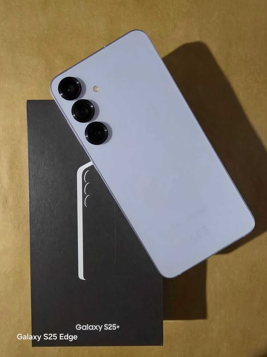 De vanzare Samsung Galaxy S25 Plus 512 Gb Impecabil