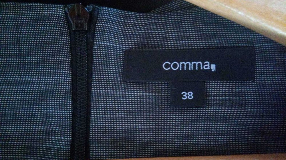 Дамска елегантна рокля Comma 38-ми размер