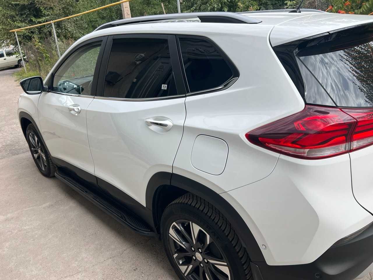 Tracker 2 Premier