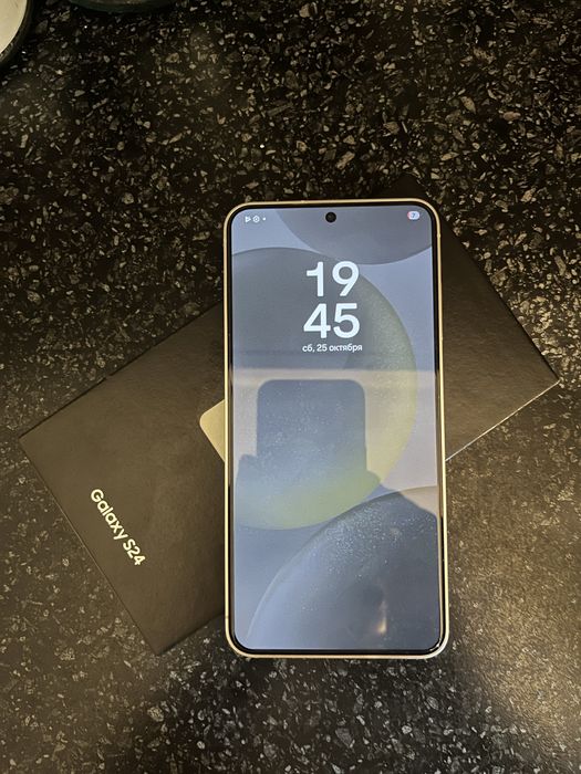 Продам Samsung S24 256gb