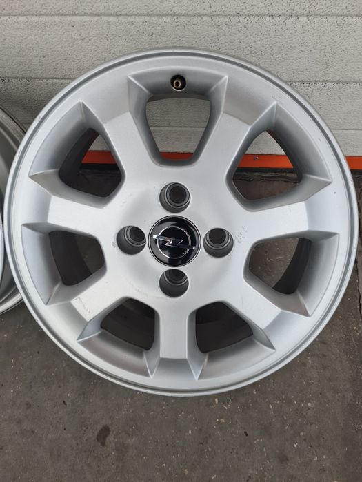 Оригинални джанти за ОПЕЛ OPEL R15 4x100 ET49 6J