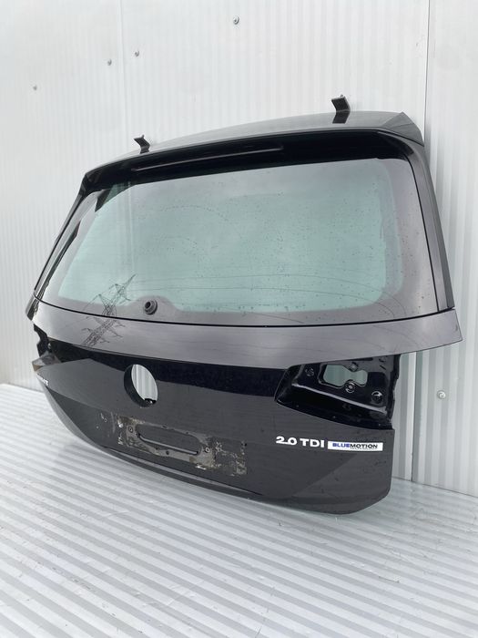 Haion vw Passat B8 • cod de culoare LC9X • 2015-2020