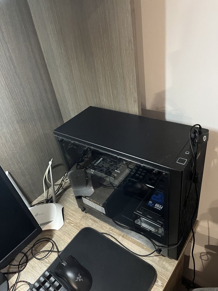 Vand pc gaming în stare foarte bună merge perfect