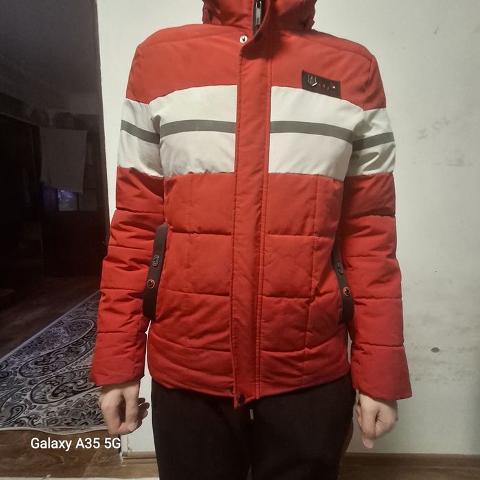 Продам зимнюю одежду.