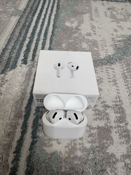 Airpods 4 оригинал