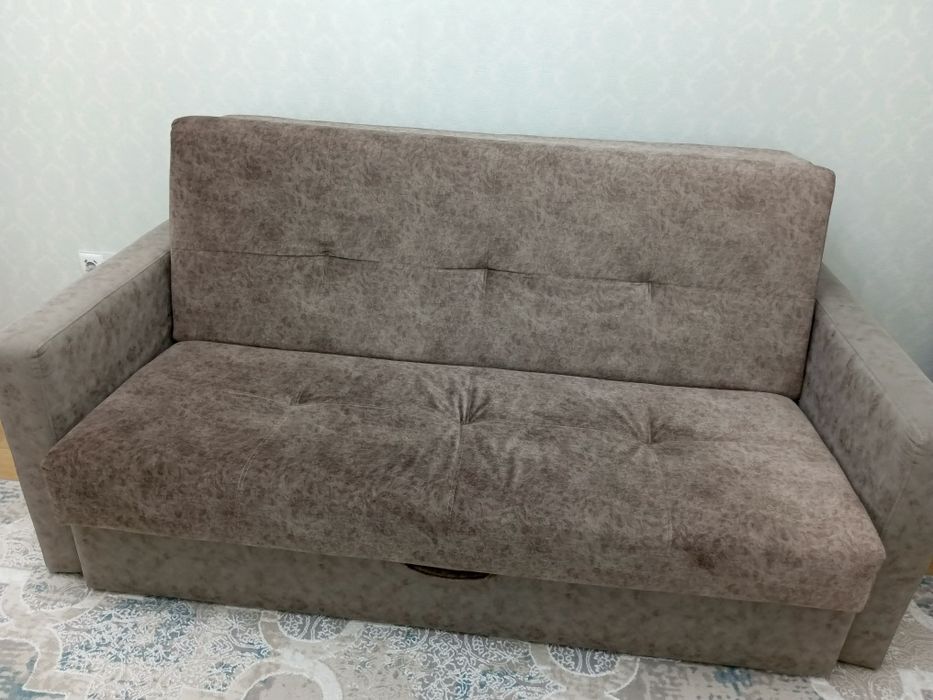 Диван двух спальный