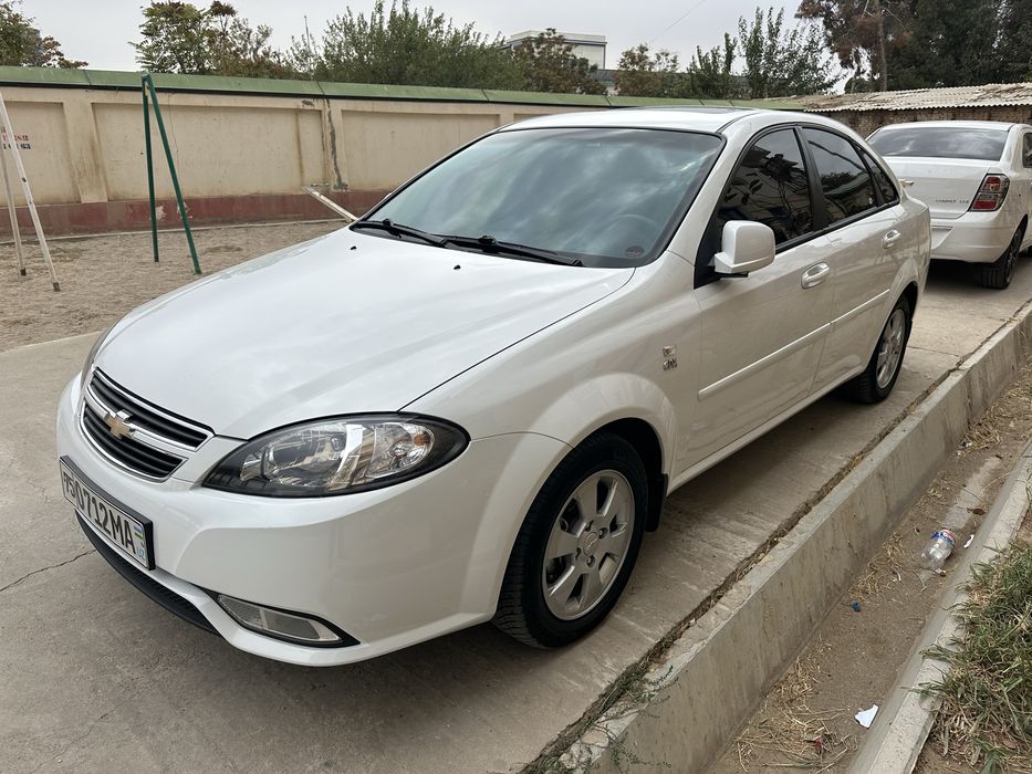 Lacetti Gentra 2023 AT