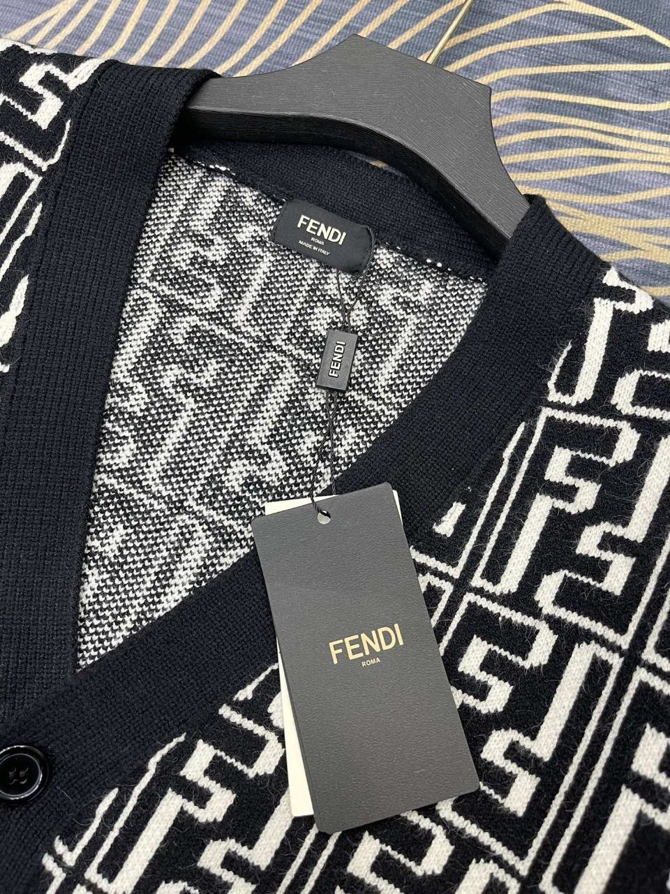 Кардиган.  Fendi