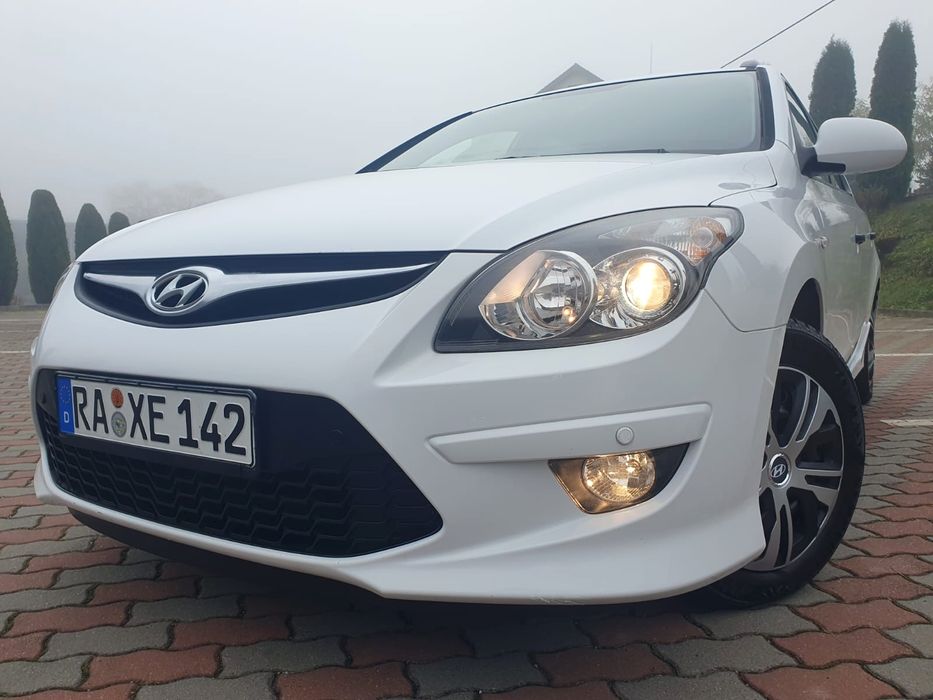 *Hyundai i30facelift*2012*1.4benzina*105cai*euro5*adusa germania*