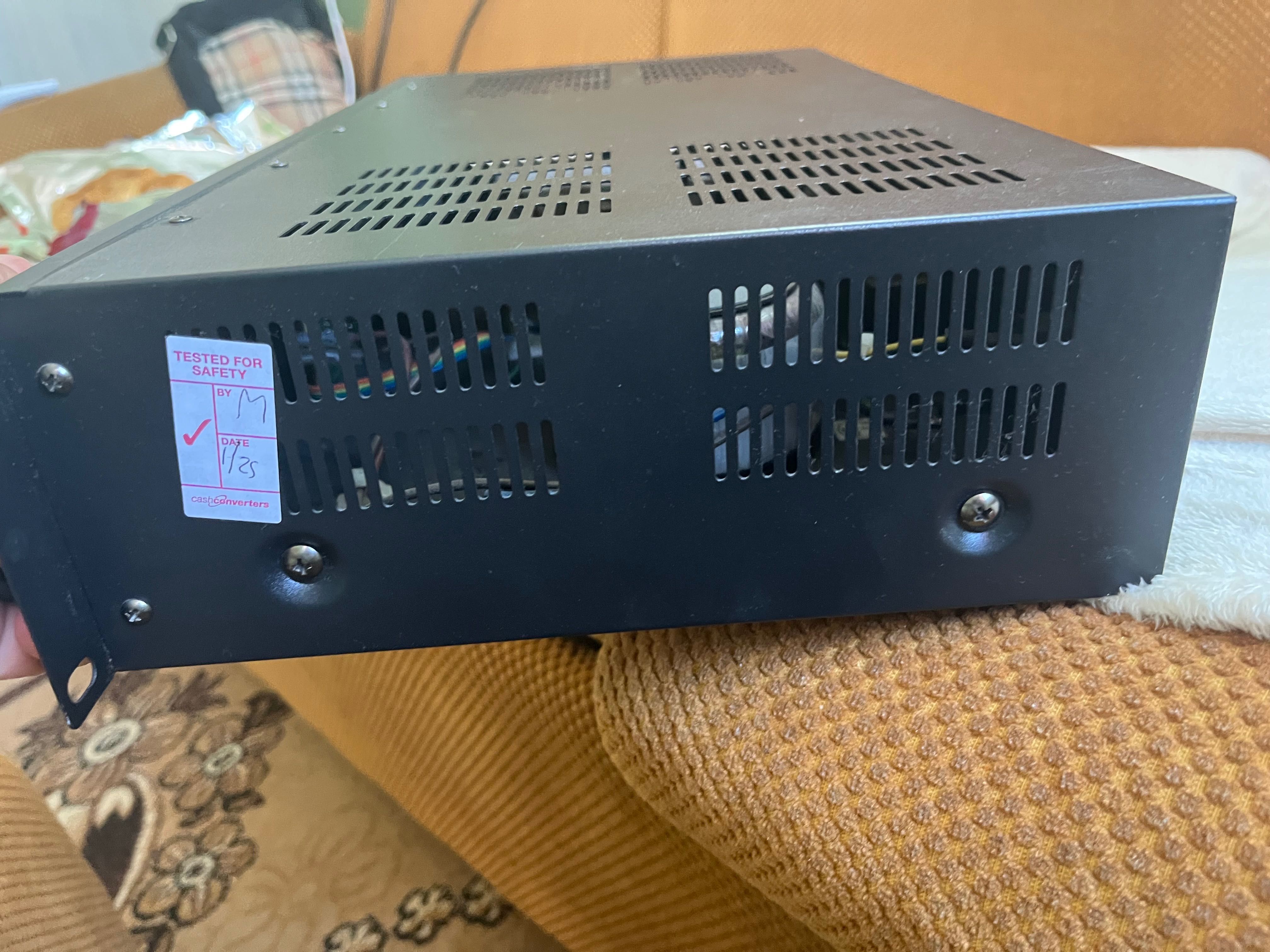 Усилвател Skytec SPL 300
