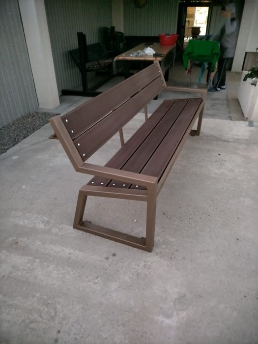 Banca curte cimitir terasa etc