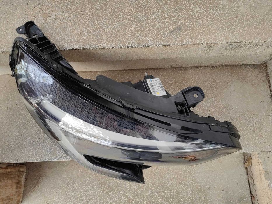 Фар Renault Clio 5 LED десен / Фар Рено Клио / Фар Clio Оригинален