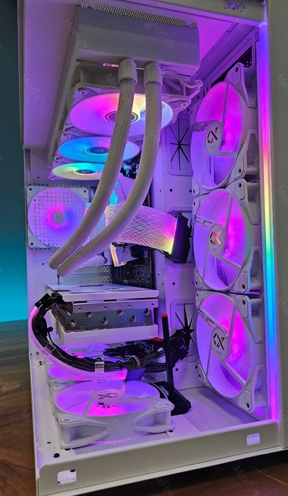 НОВО! 7900GRE 16GB, Ryzen 7 7800X3D, 32GB RAM, 1TB! Геймърски компютър