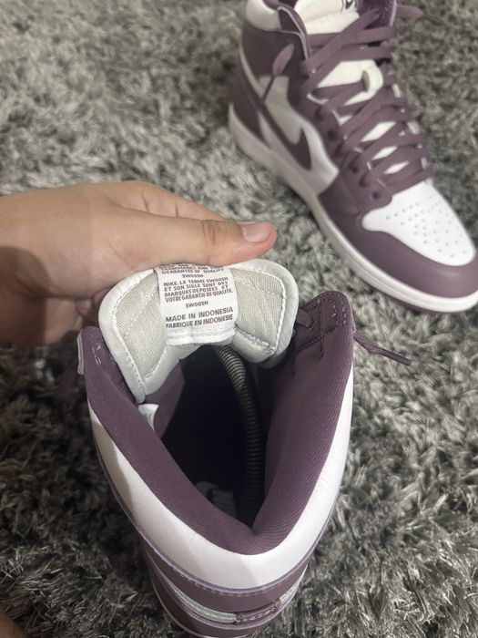 Jordan 1 Retro OG Mauve