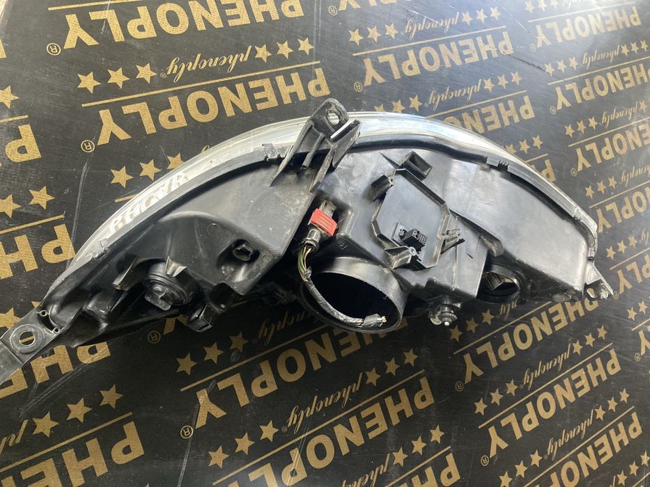 Peugeot 407 xenon Фарове