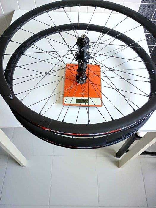 Roti bicicleta cursiera tubeless ready 28" Fulcrum Racing 400