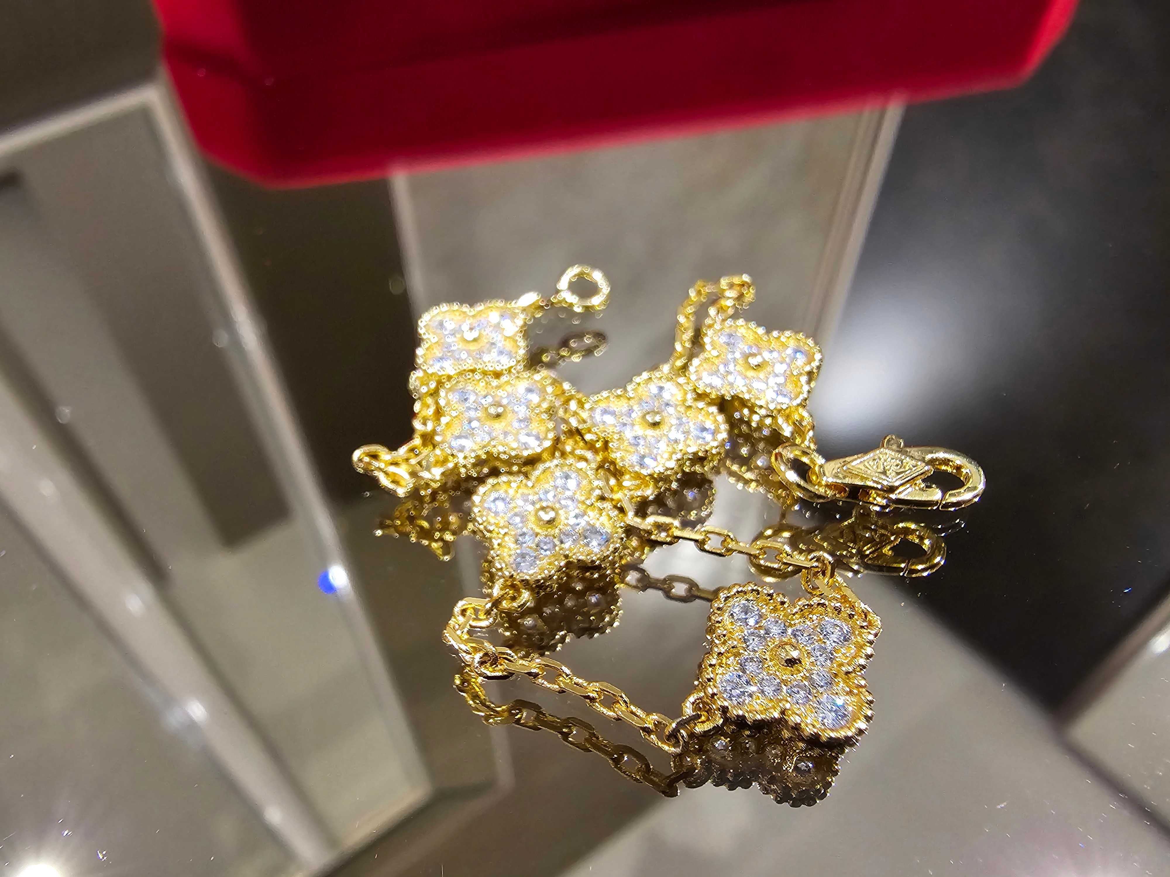 Van Cleef & Arpels VCA Gold 6 Motifs Sweet Alhambra Дамска Гривна