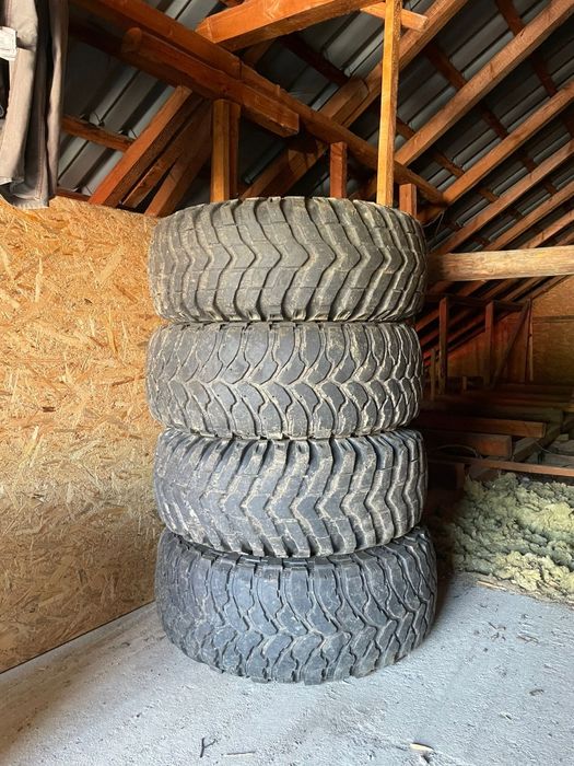 Cauciucuri comforser pe 33